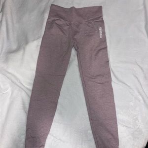Light pink gymshark leggings